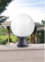 Stalp de iluminat modern pentru gradina echipat, 0.4ml, E27, tip glob, Fumagalli, Globe 250 Modern, Disma