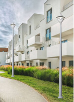 Stalp de iluminat modern pentru gradina echipat, 4.6ml, E27, 50W, 3000K, Fumagalli, Beppe 400, Akille 4000